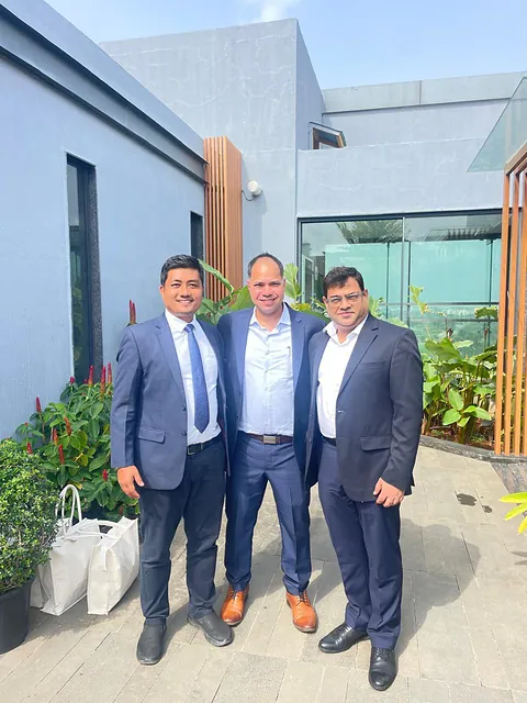 Alfa Biomed leaders at the manufacturing facility